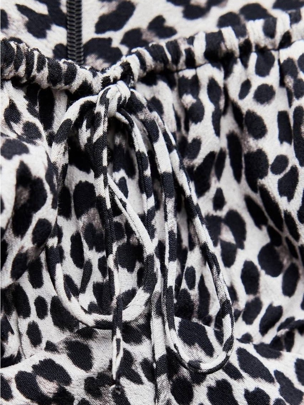 Zara Black and White Leopard-Print Long Sleeve Mini Dress - Picture 5 of 8